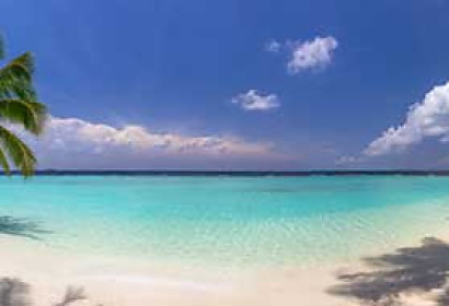 Fototapeta Beach panorama at Maldives 102390473